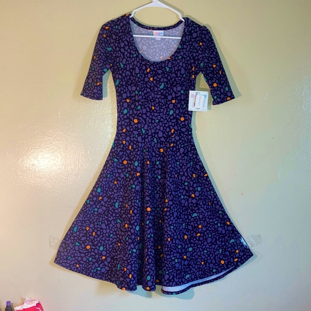 NWT LulaRoe Nicole Color Block Geometrical Pleated Swift Dress Size XS Grey